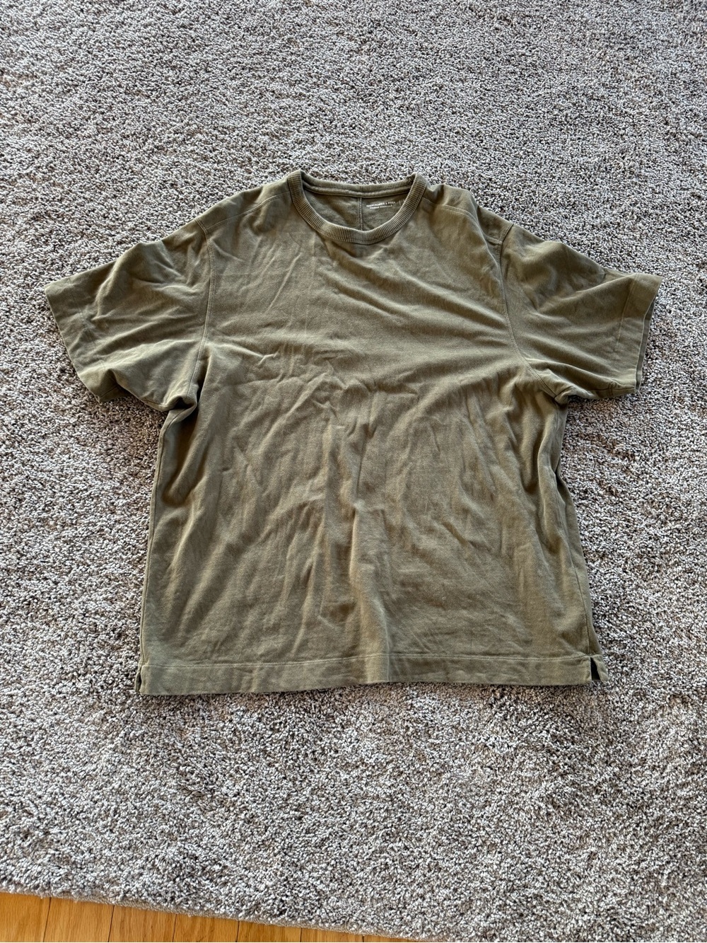 Abercrombie & Fitch Men's Olive Crew-Neck Tee